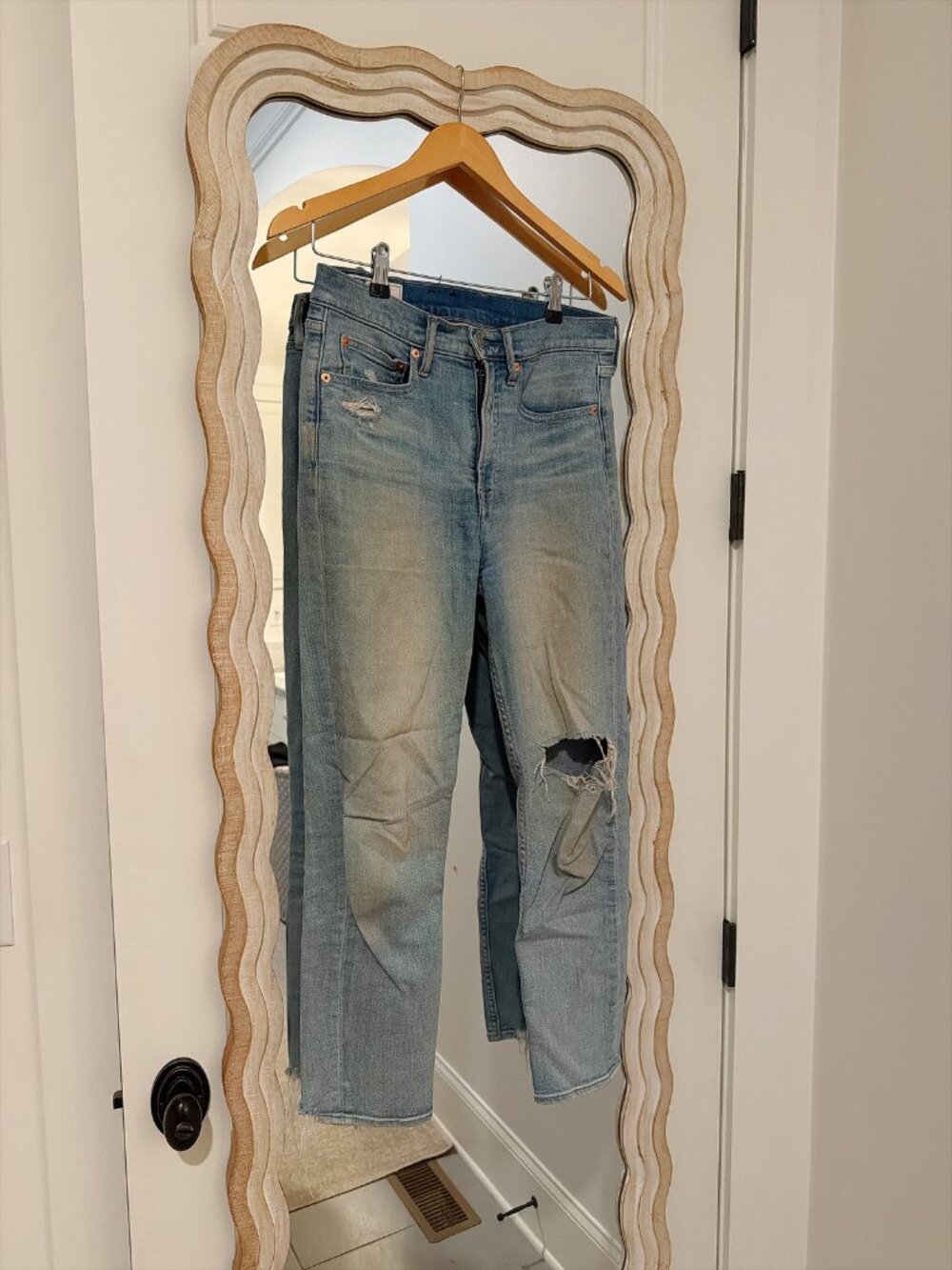 Gap High Rise Cigarette Jeans - Light Destroy wash